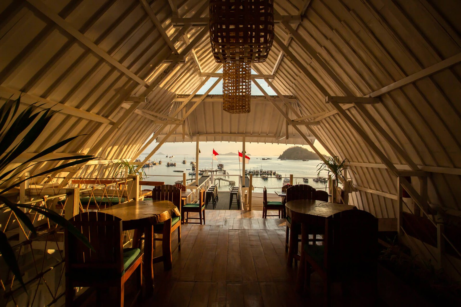 Green-Cherry-Restaurant-05