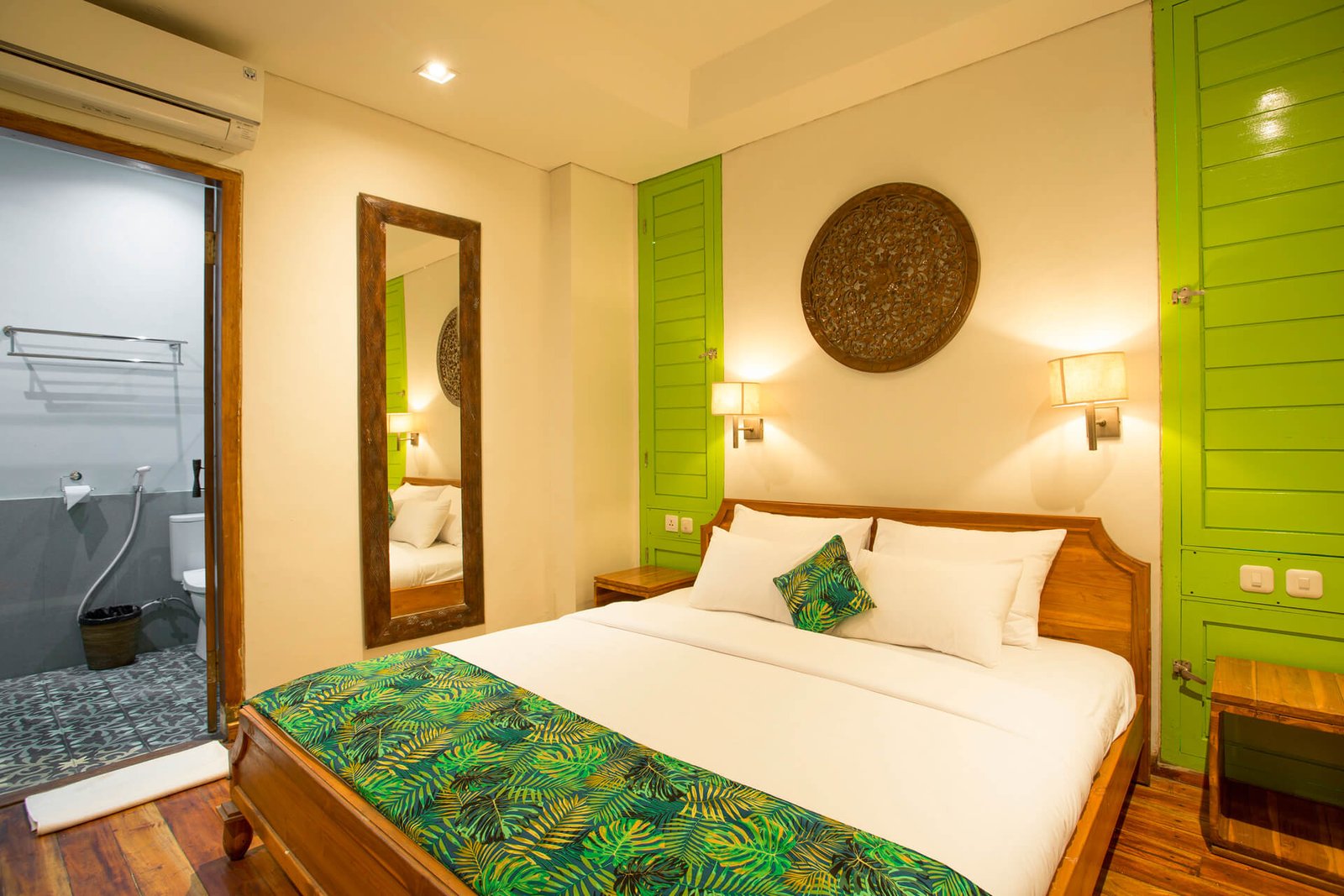 Standard-Double-Bedroom-02